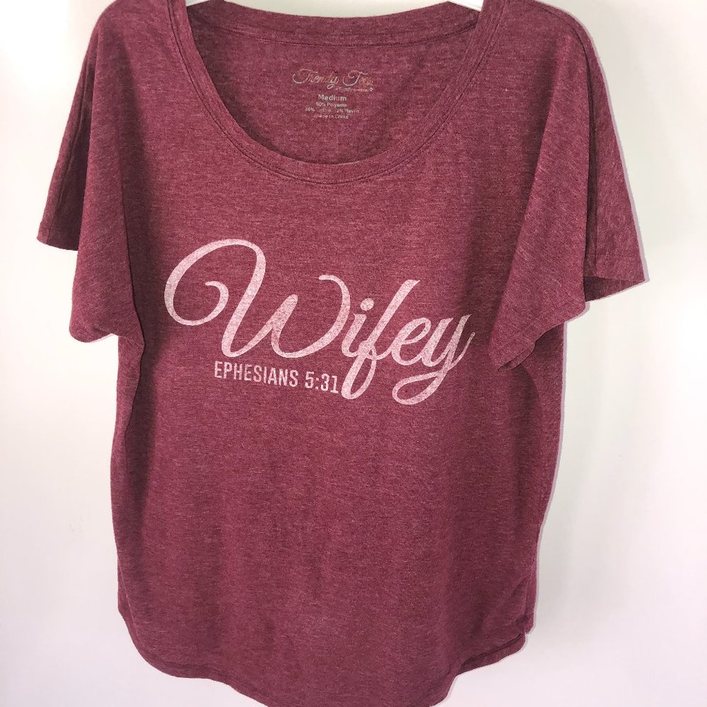 TRENDY TEES maroon Wifey t-shirt